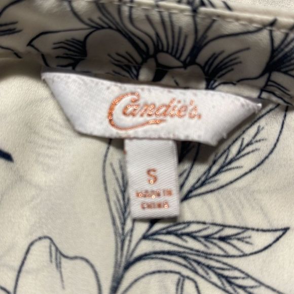 Candie's Floral Blouse White Polyester S Women's V-Neck Short Sleeve Top - Picture 8 of 8